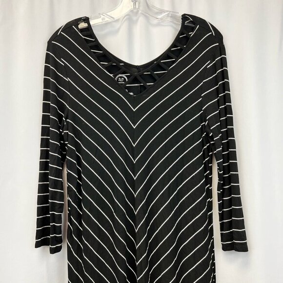 Maurices Womens A Line Dress Black Striped Stretch V Neck Long Sleeve Cut Out M - Picture 2 of 10